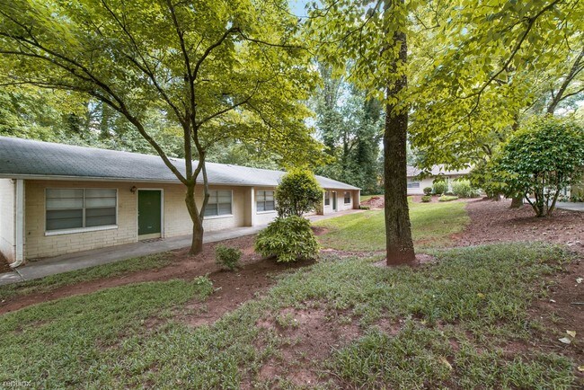 Foto del edificio - 116 Springdale St