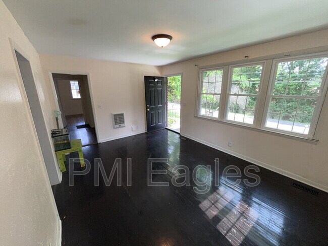 Foto del edificio - 1424 Daniel St