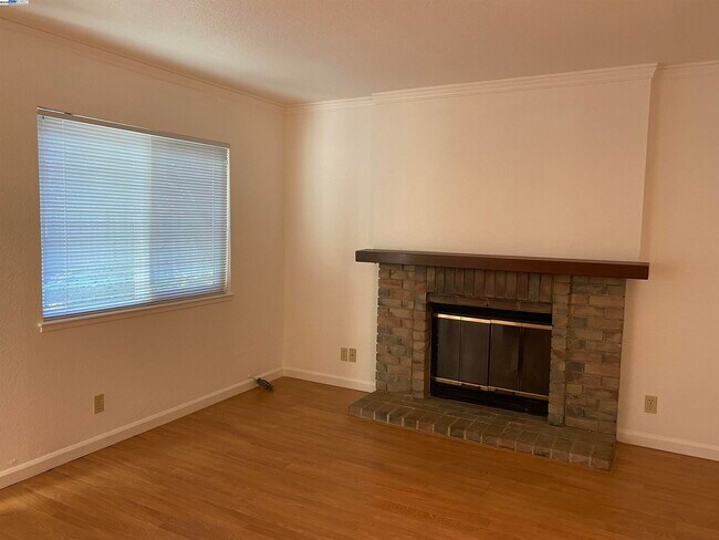 Foto del edificio - 6084 Vía de los Cerros