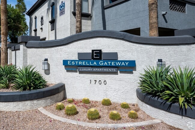 Building Photo - Estrella Gateway