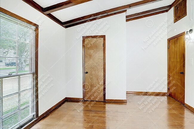 Foto del edificio - 2 br, 1 bath House - 1918 1st Ave N