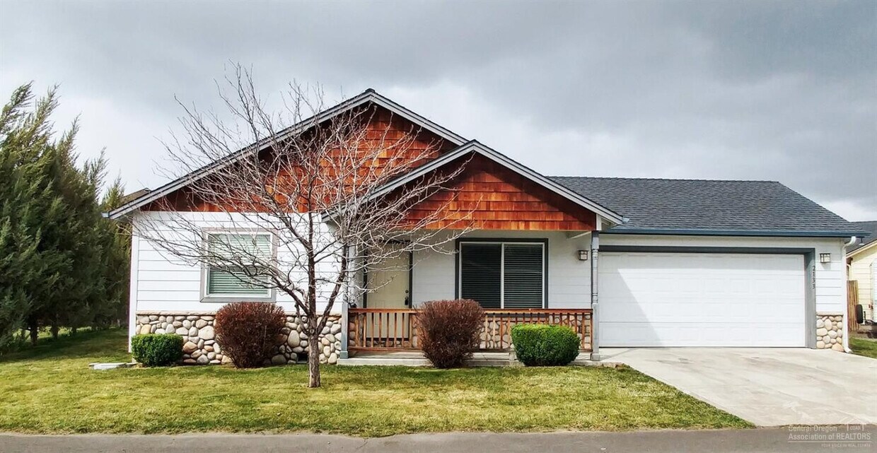 Foto principal - Beautiful Craftsman Style Home