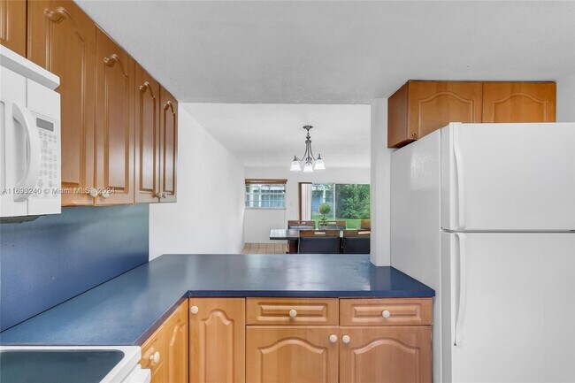 Foto del edificio - 11123 NW 7th St