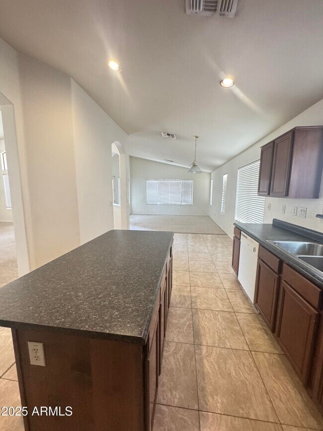 Foto del edificio - 4810 W Ardmore Rd
