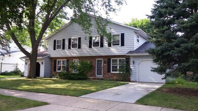Building Photo - 5304 Manitowoc Pkwy