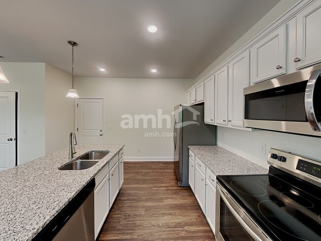 Foto del edificio - 1033 Bluewater Dr