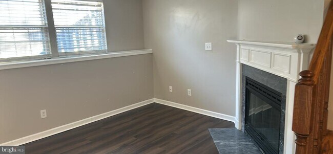 Foto del edificio - 12866 Effingham Ct