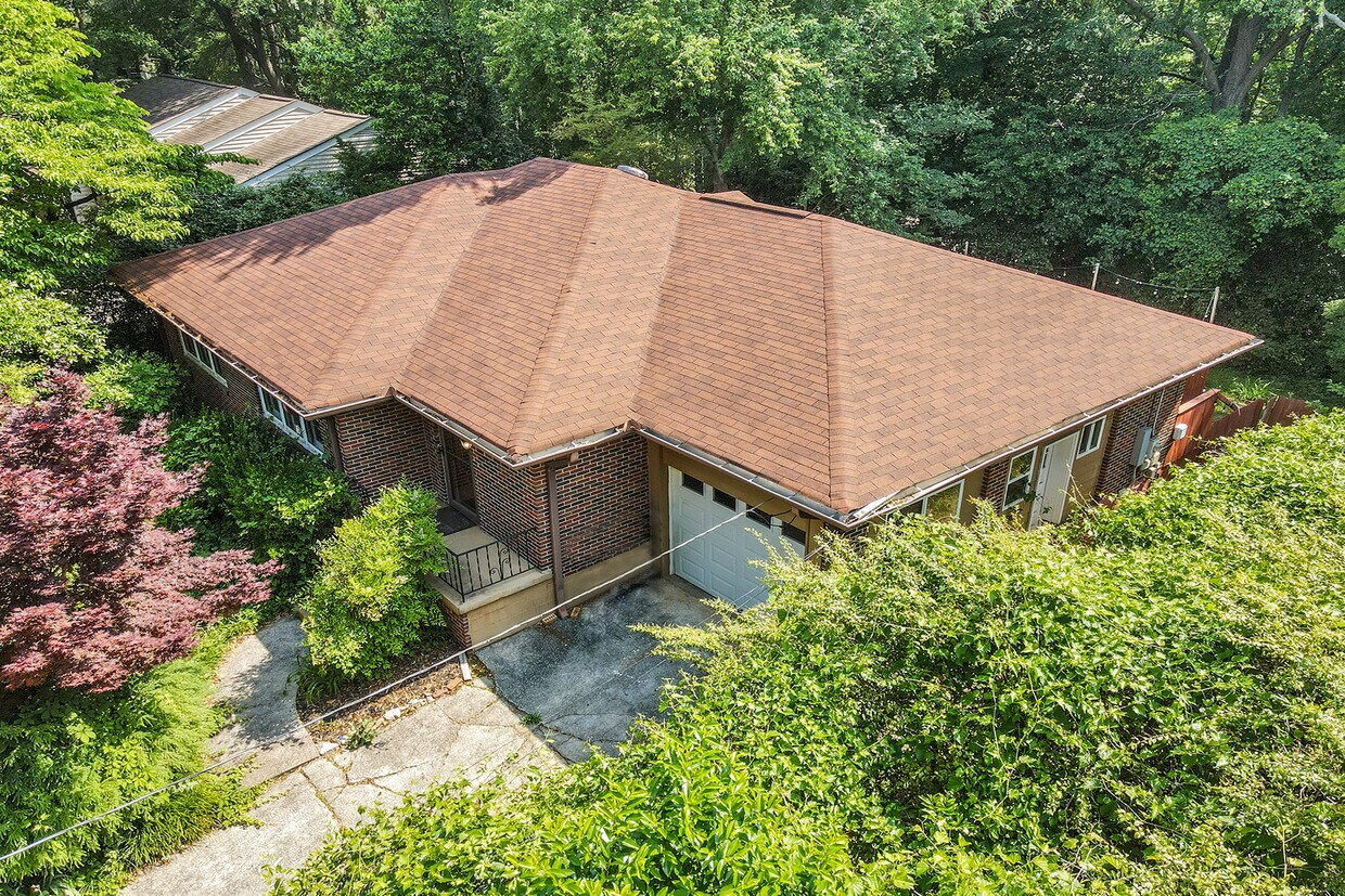 1469 Clairmont Rd, Decatur, GA 30033 House Rental in Decatur, GA