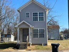 Building Photo - 205 N 26th St