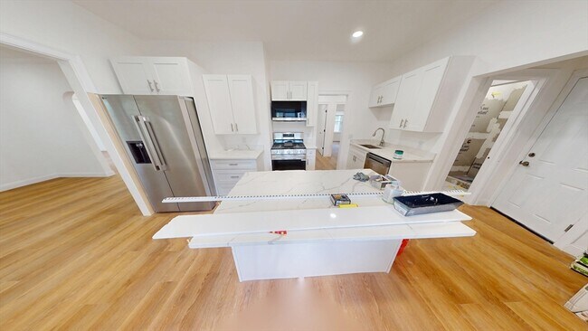 Foto del edificio - 244 Winchester St