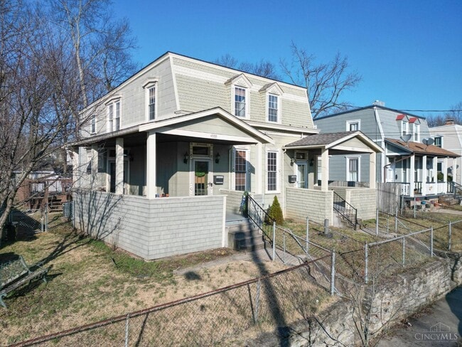 Building Photo - 4559 N Edgewood Ave