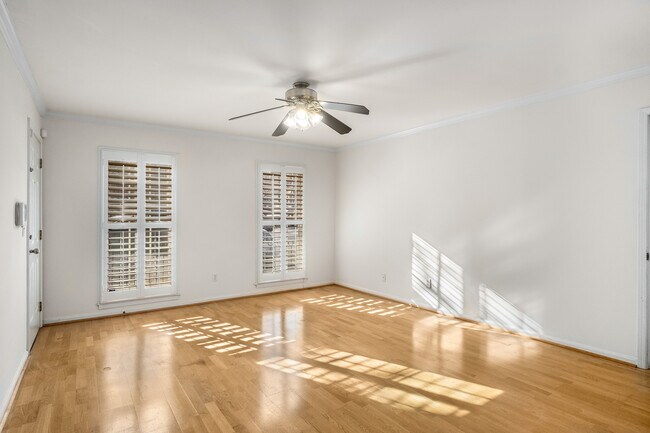 Foto del edificio - 1101 Collier Rd NW