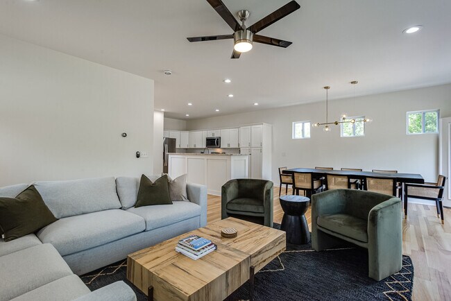 Foto del edificio - 2501B Whites Creek Pike