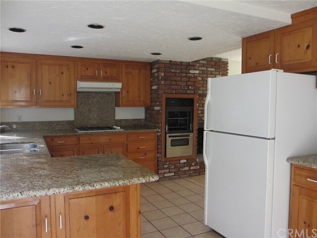 Building Photo - 15192 Lille Cir
