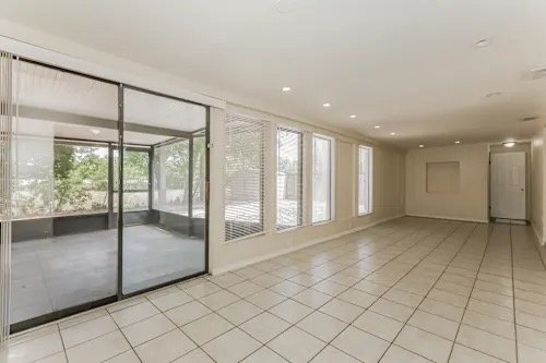 Foto del edificio - 8515 Misty River Ct