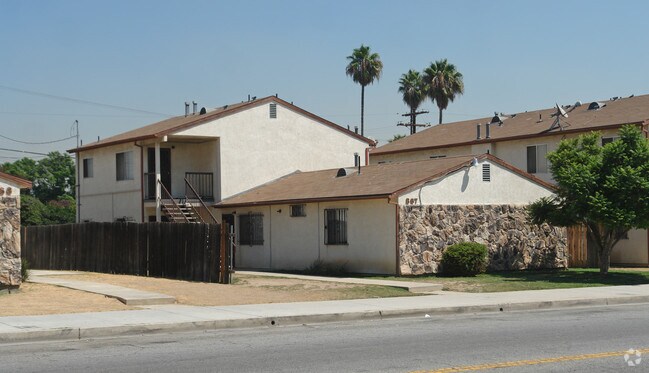 Building Photo - 855-859 863 867, 871 E. 120th St