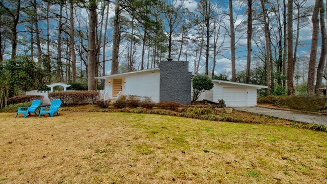 Building Photo - 3741 Greenhill Dr