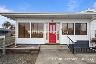 Building Photo - 1221 S Baker St