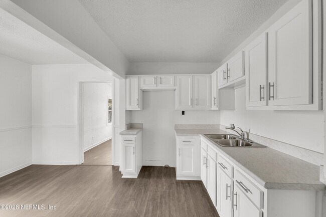 Foto del edificio - 1227 Dena St