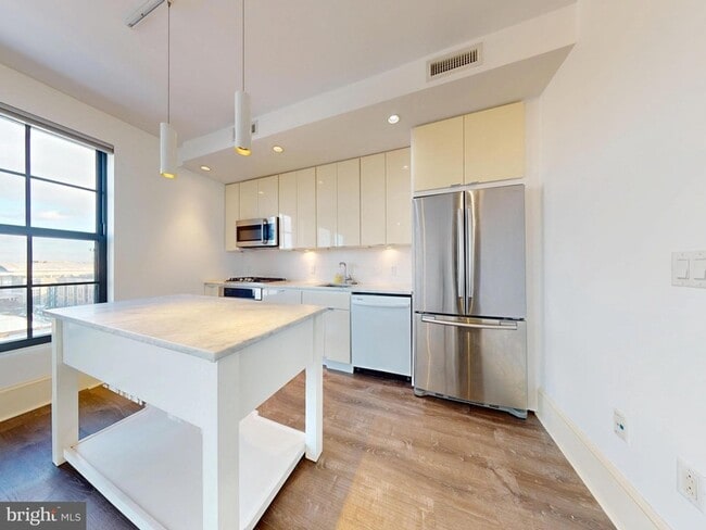 Photo - 1011 M St NW Apartment
