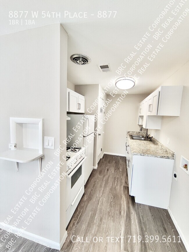 Foto del edificio - 8877 W 54th Pl