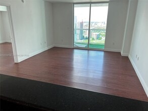 Building Photo - 1800 N Bayshore Dr