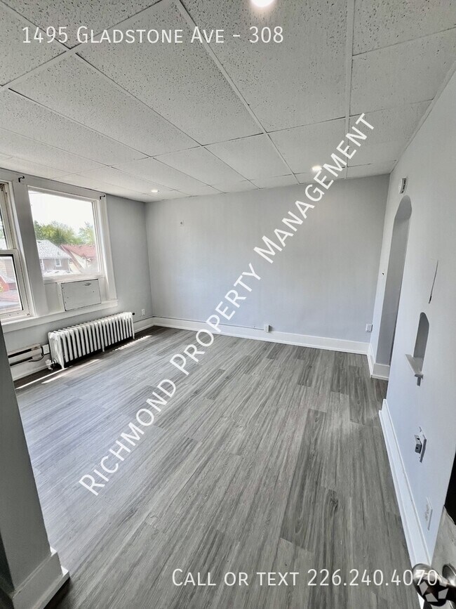 Building Photo - 1495 Gladstone Ave