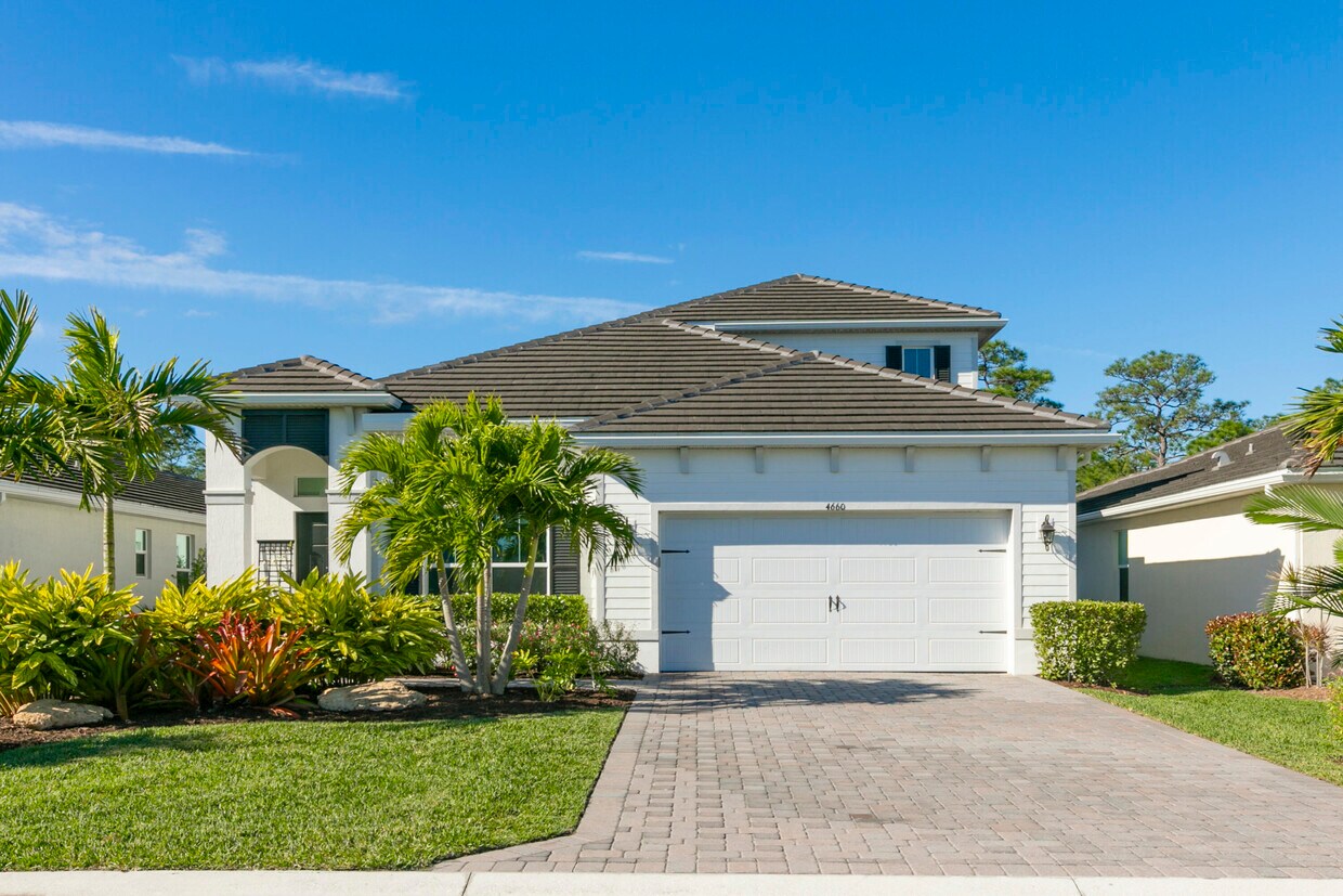 Primary Photo - 4660 SW Ardsley Dr