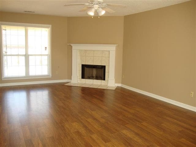 Building Photo - 3818 Sundale Way W