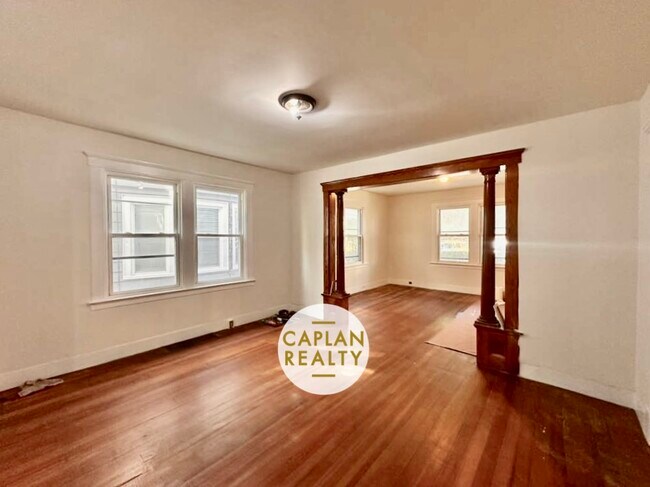 Building Photo - 1655 State St Building Photo - 1655 State St