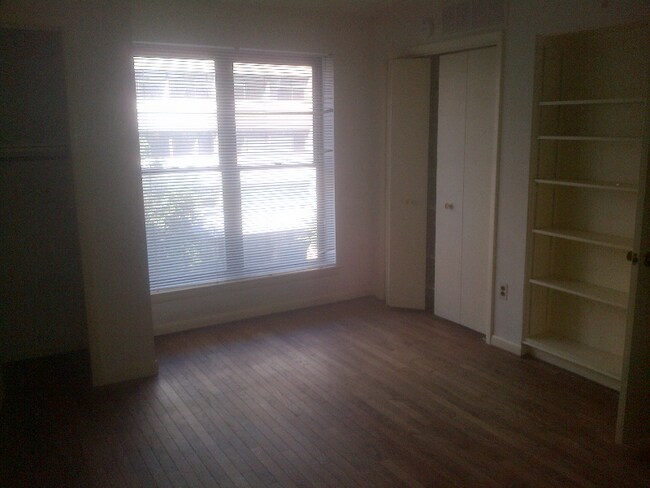 Building Photo - 1166 25th St NW