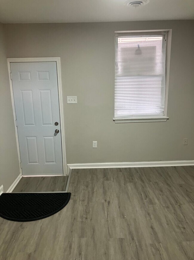 Foto del edificio - Spacious Mt Pleasant Ave Rental in Highlandtown