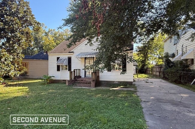 Building Photo - 2455 Twain Ave