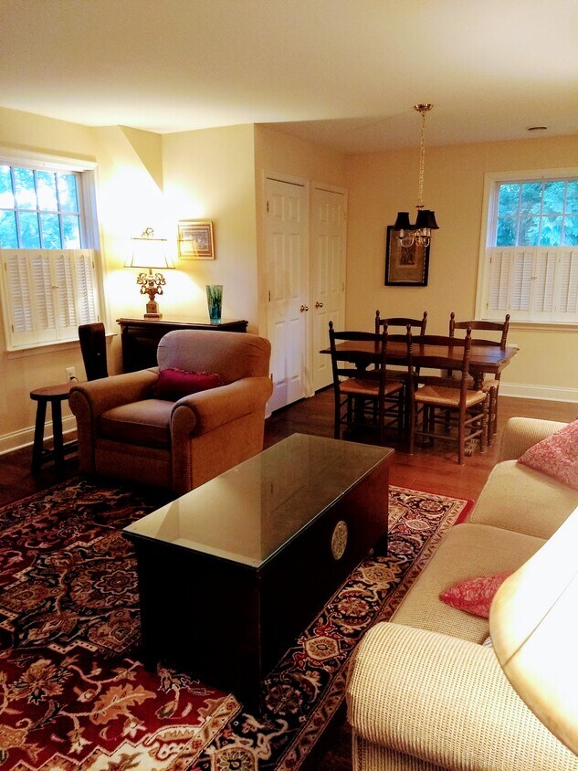 Foto principal - 4659 Montgomery Rd