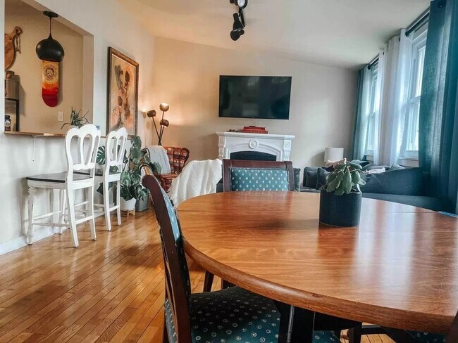 Foto del edificio - 3 Bedroom Home near NRG