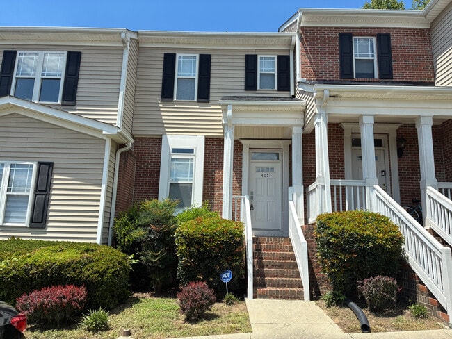 Building Photo - Room in Townhome on Windermere Dr