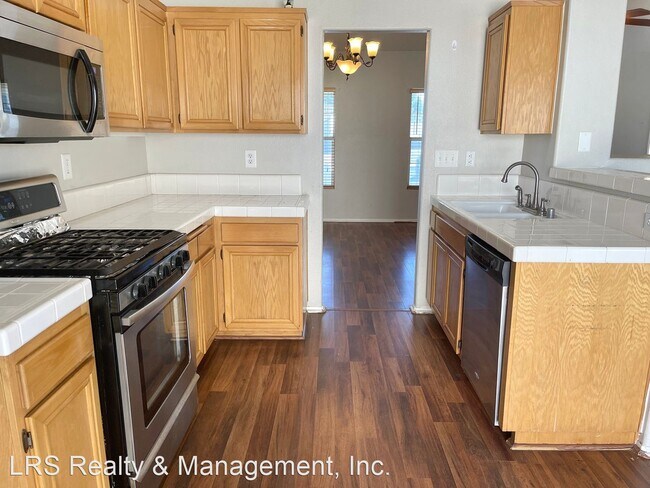 Building Photo - 3 br, 2 bath House - 3457 Summer Breeze Ave
