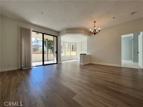 Building Photo - 2567 Plaza del Amo