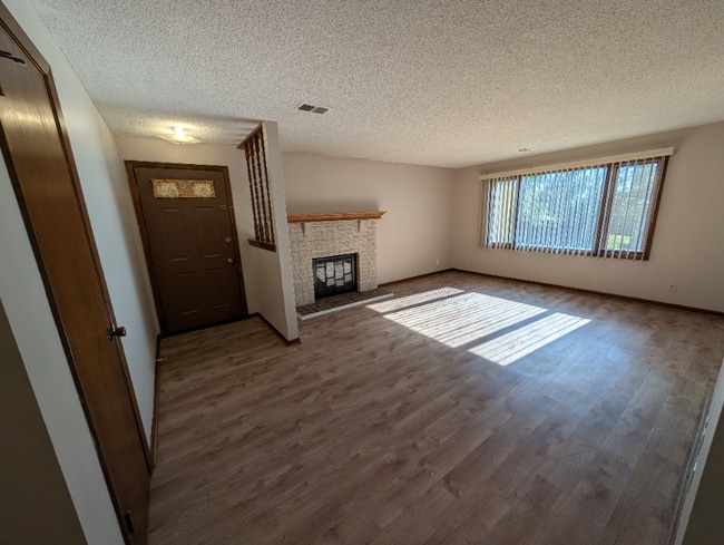 Building Photo - 4207 S 52nd St