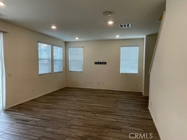 Building Photo - 30457 Village Terrace Dr