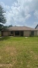 Building Photo - 211 Anchor Ln