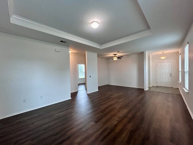 Building Photo - 9117 Southwick Dr