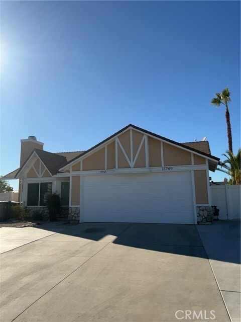 Primary Photo - 15769 Cayman Cir