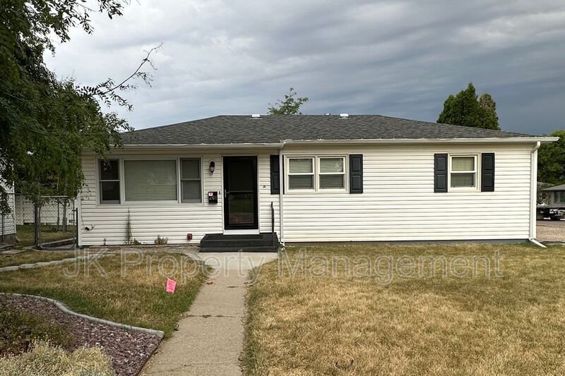 261 18th Ave NW, Great Falls, MT 59404 House for Rent in Great Falls