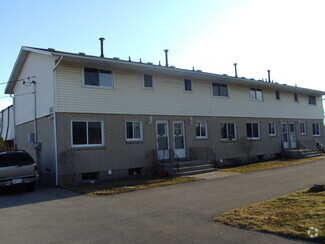 Building Photo - 8793 Willoughby Dr