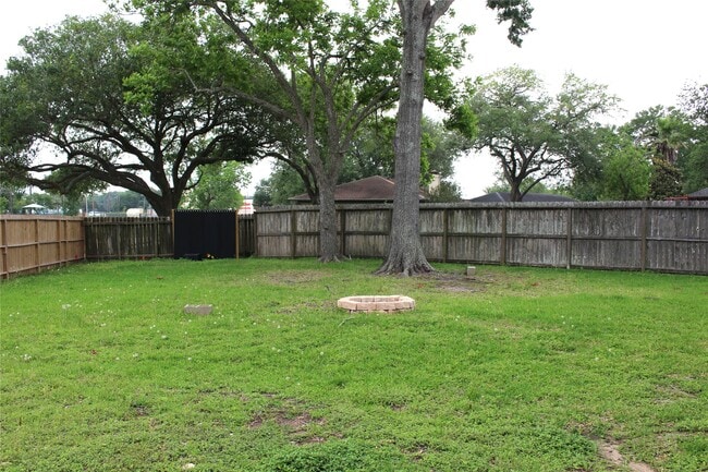 Foto del edificio - 1802 Sleepy Creek Way