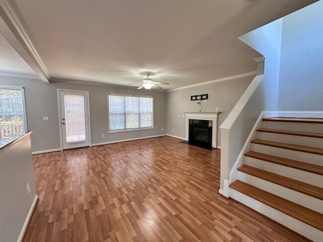 Foto del edificio - Exclusively Offered By Muse Realty Rentals, LLC