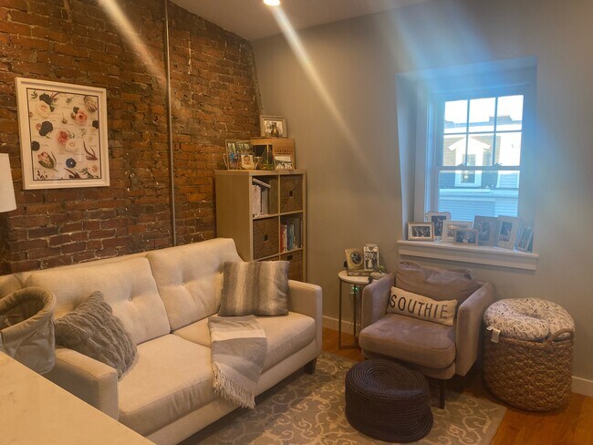 Living Room - 169 I St