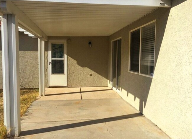 Building Photo - 1994 Woodhaven Court, Merced