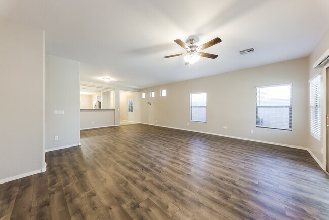 Building Photo - 15266 W Desert Hills Dr